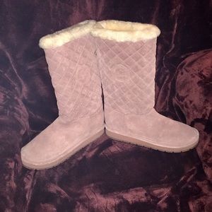 **SOLD**Michael Kors Boots Size 9